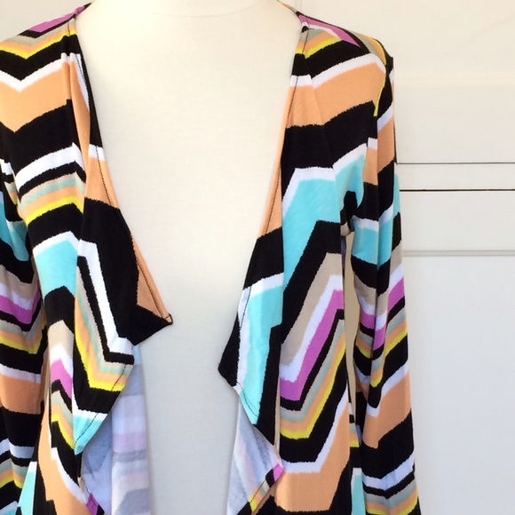 Bright Chevron Drape Cardigan - Picture 5 of 8